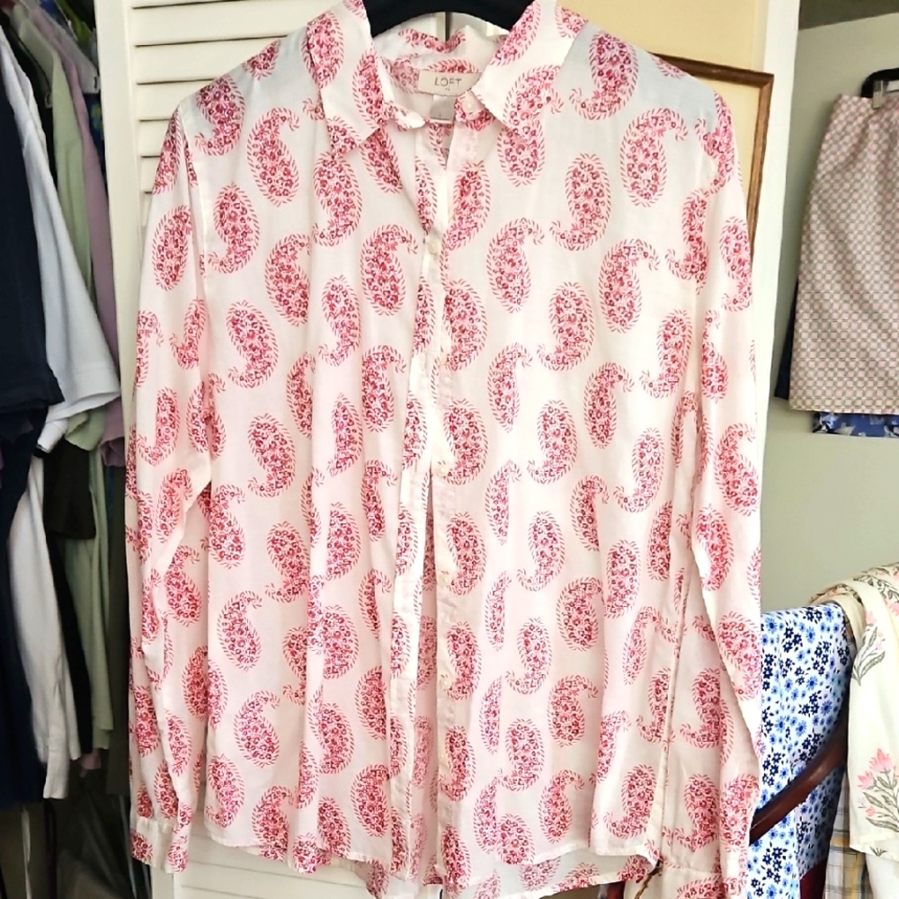 Lovely blouse, paisley print